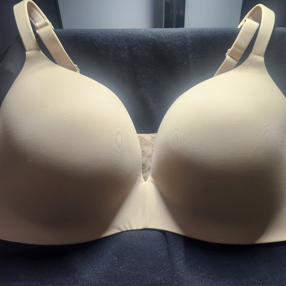 Cream Seamless Full Coverage Bra